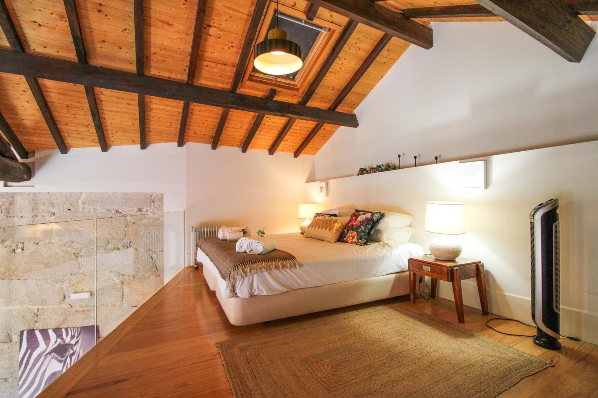 Mouzinho Mezzanine Porto